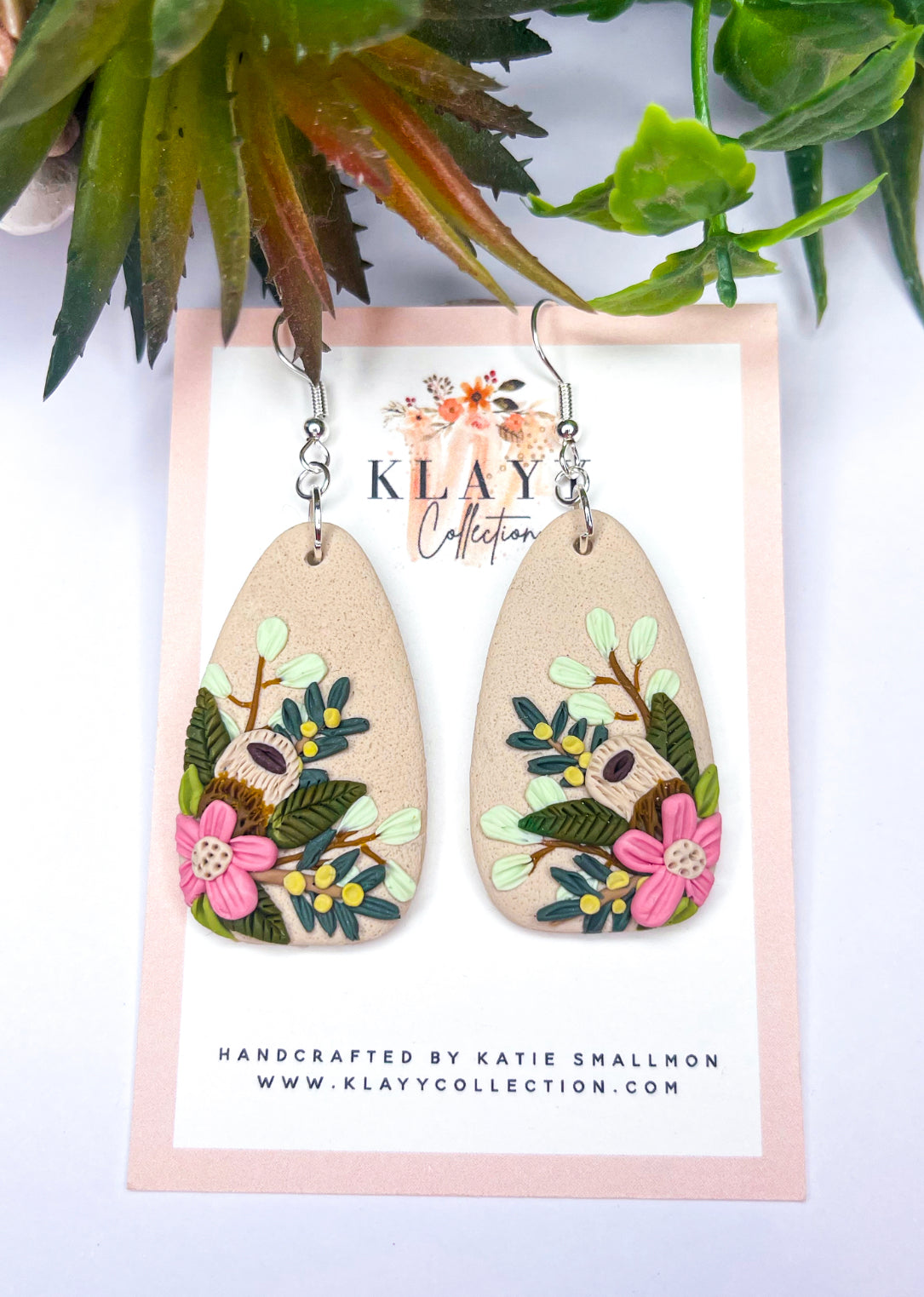 Pink Country Garden Trioval with Hooks